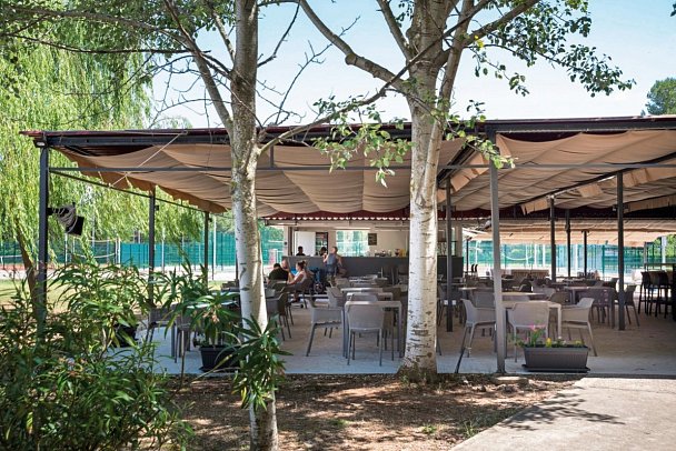 Bi Village Mobile Homes (by Happy Camp)