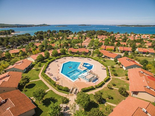 Bi Village Mobile Homes (by Happy Camp)