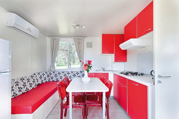 Camping Oliva - Wohnbeispiel Mobiheim Comfort (Zimmercodierung CF1)