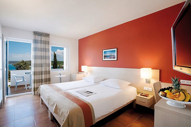 Valamar Tamaris Resort - Wohnbeispiel Zimmer für 2 Meerseite (Zimmercodierungen DSC & DCC)