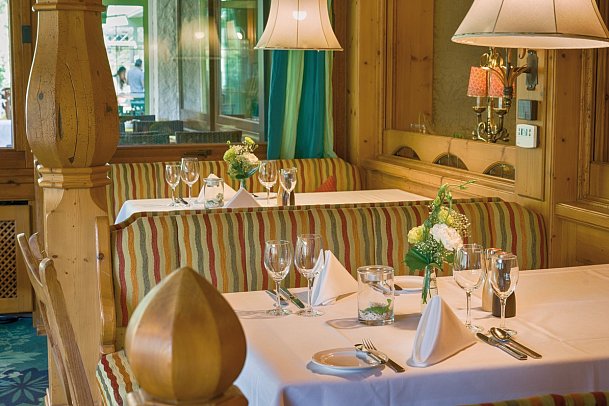 Ringhotel Mönchs Waldhotel - Restaurant Mönchsstube