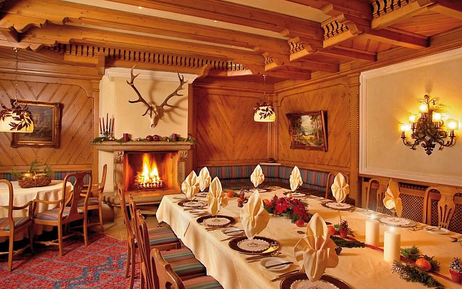 Ringhotel Mönchs Waldhotel - Restaurant Kaminzimmer