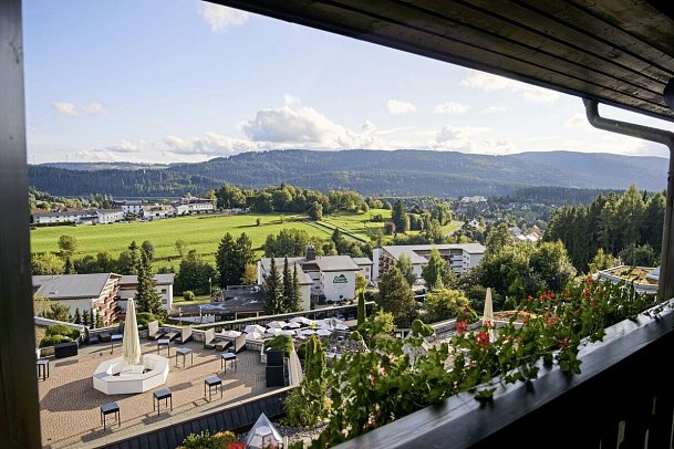 Vier Jahreszeiten am Schluchsee - Ausblick Doppelzimmer Klassik Süd (Zimmercodierung DB2)