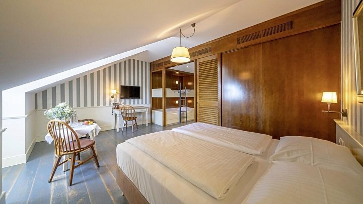Erlebnishotel Bell Rock - Wohnbeispiel Standardzimmer (Zimmercodierungen DB1, EB1, TB1, RB1, DX1, EX1, TX1, RX1, DX2, EX2, TX2, RX2, DS3, ES3, TS3, RS3, FB1, FX1, FX2, FX3, XB1, XB2, XB3 & XB4)