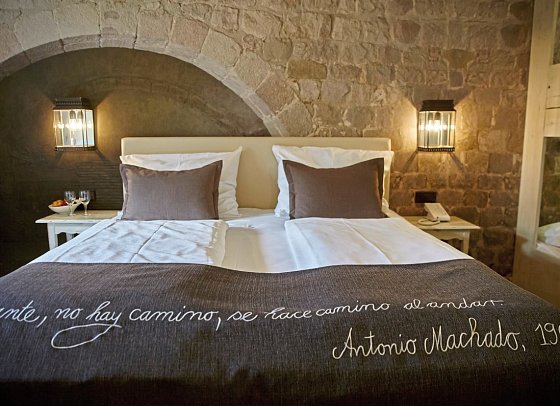 Erlebnishotel El Andaluz - Wohnbeispiel Standardzimmer (Zimmercodierungen DB1, EB1, TB1, RB1, DX1, EX1, TX1, RX1, DX2, EX2, TX2, RX2, DS3, ES3, TS3, RS3, XB1, XB2, XB3 & XB4)