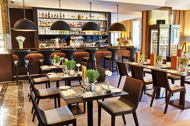 Steigenberger Hotel Köln - Bar „19NullZwo”