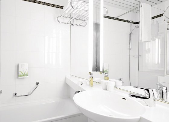 Living Hotel Kanzler - Beispiel Bad (Zimmercodierungen DB1, DD1 & EB1)