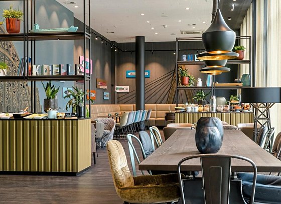 Motel One Köln-Altstadt – inkl. Handball-Ticket WM 2027