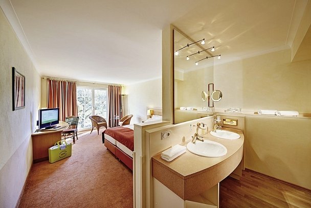 LINDNER Hotel & Sporting Club Wiesensee - Wohnbeispiel Doppelzimmer Bestpreis (Zimmercodierung DP1)