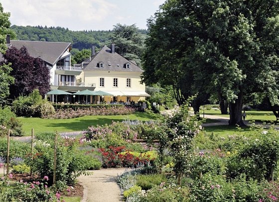 Nells Park Hotel