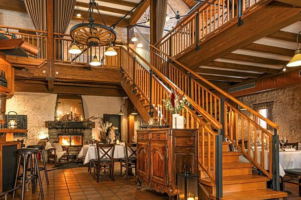 Victor's Residenz-Hotel Schloss Berg - Victor's Landgasthaus Die Scheune