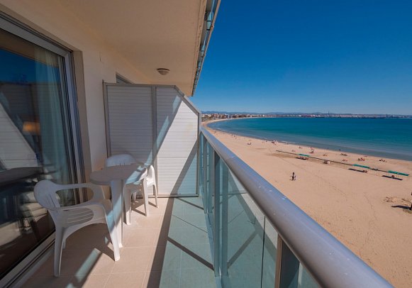 Golden Donaire Beach - Balkonbeispiel Doppelzimmer Meerblick (Zimmercodierung DBM)
