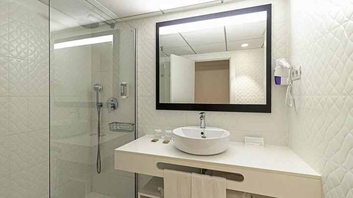 Golden Donaire Beach - Badbeispiel Doppelzimmer (Zimmercodierung DB1)