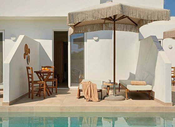 Absolute Kiotari Resort - Wohnbeispiel Doppelzimmer Superior Gemeinschaftspool (Zimmercodierung DS1)