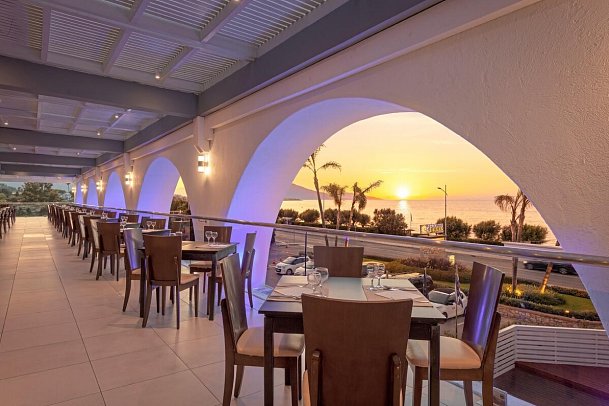 Oceanis Beach