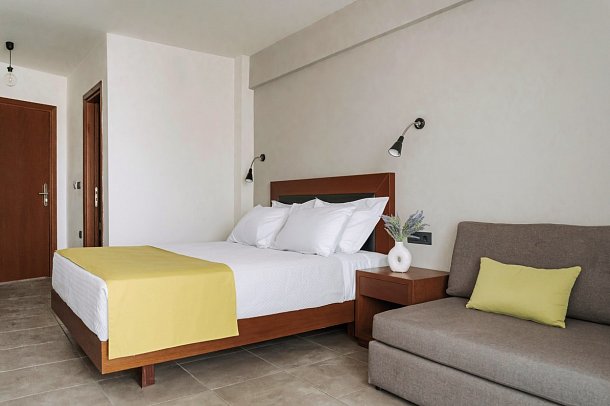 Amphitryon City Hotel - Wohnbeispiel Dreibettzimmer Landblick (Zimmercodierung TBL)