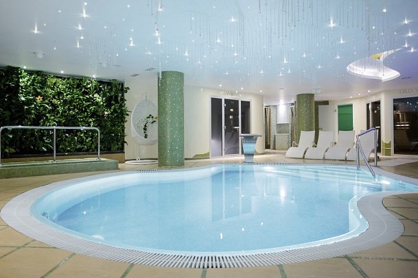 Baltic Beach Hotel & SPA - Swimmingpool