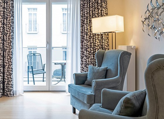 Ringhotel Strandblick - Wohnbeispiel Doppelzimmer mit Balkon oder Terrasse (Zimmercodierungen DB1, DB2 & DX1)