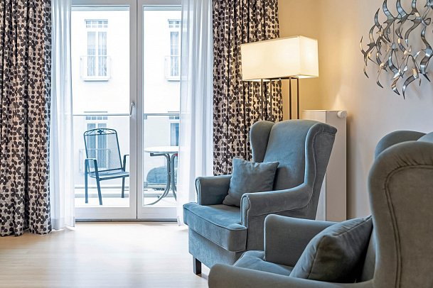 Ringhotel Strandblick - Wohnbeispiel Doppelzimmer mit Balkon oder Terrasse (Zimmercodierungen DB1, DB2 & DX1)