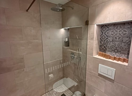 Ringhotel Strandblick - Beispiel Bad Suite XL (Zimmercodierung WB1)