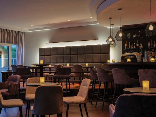 Dorint Seehotel Binz-Therme Binz/Rügen - Bar mit Sitzgelegenheiten