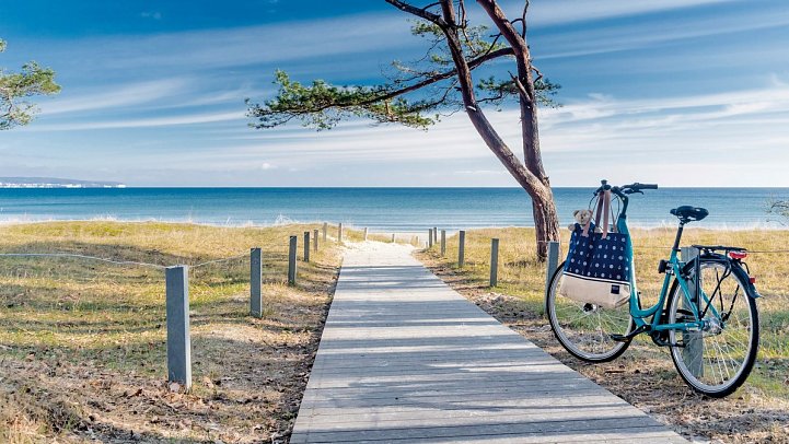Dorint Seehotel Binz-Therme Binz/Rügen - Fahrrad am Strandzugang