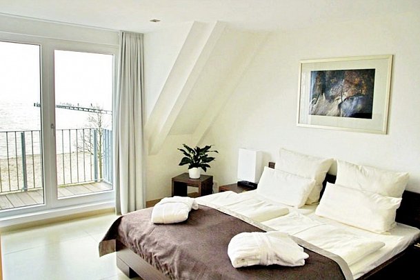 Strandhotel Dranske - Wohnbeispiel Doppelzimmer Boddenblick (Zimmercodierung D1I)