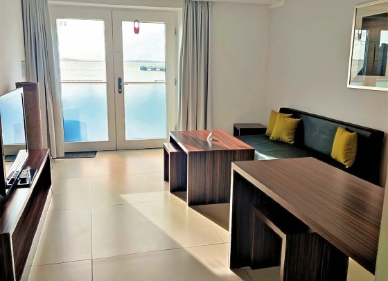 Strandhotel Dranske - Wohnbeispiel Appartement Boddenblick (Zimmercodierung ABI)