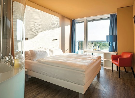 aja Warnemünde - Wohnbeispiel Doppelzimmer seitl. Meerblick (Zimmercodierung D1N)