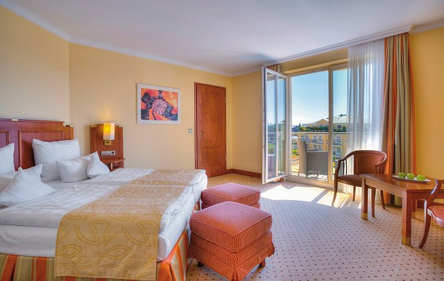 Hotel zur Post - ein Rovell Hotel - Wohnbeispiel Doppelzimmer Komfort Balkon (Zimmercodierung DB2)