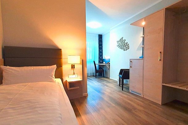 R&R Strandhotel Baabe - Wohnbeispiel Einzelzimmer ohne Balkon (Zimmercodierung EB1)