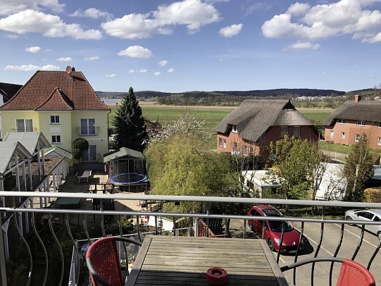 Ostseehotel Baabe - family & SPA - Wohnbeispiel Familienzimmer Balkon oder Terrasse (Zimmercodierung FB1)