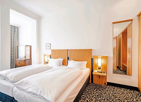 Asgard´s Hotels (Asgard & Midgard & Meereswarte) - Wohnbeispiel Appartement 1 Schlafzimmer Seeseite (Zimmercodierung AB2)