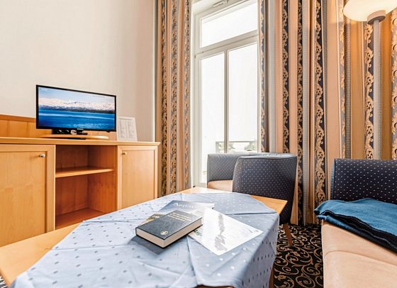 Asgard´s Hotels (Asgard & Midgard & Meereswarte) - Wohnbeispiel Appartement 1 Schlafzimmer Seeseite (Zimmercodierung AB2)