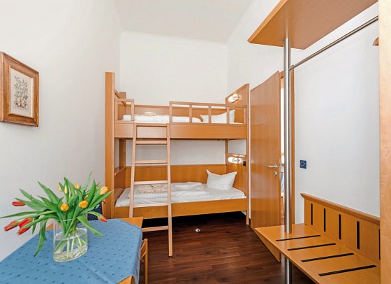 Asgard´s Hotels (Asgard & Midgard & Meereswarte) - Wohnbeispiel Appartement 1 Schlafzimmer Waldseite mit Balkon (Zimmercodierung AB3)