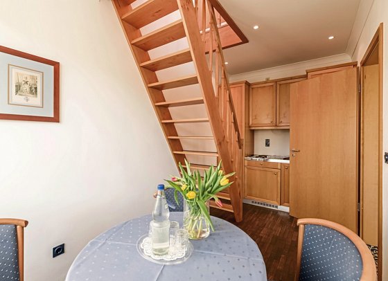 Asgard´s Hotels (Asgard & Midgard & Meereswarte) - Wohnbeispiel Appartement 1 Schlafzimmer Waldseite mit Balkon (Zimmercodierung AB3)