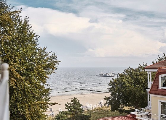 aja Strandhotel Bansin - Wohnbeispiel Doppelzimmer seitl. Meerblick (Zimmercodierung D1N)