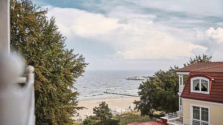 aja Strandhotel Bansin - Wohnbeispiel Doppelzimmer seitl. Meerblick (Zimmercodierung D1N)