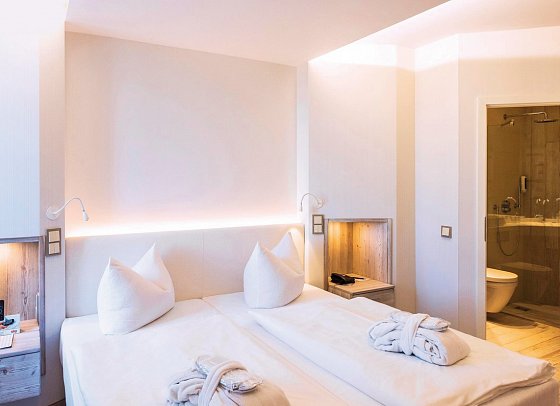 SEETELHOTEL Strandhotel Atlantic - Wohnbeispiel Doppelzimmer Landseite Lyrik (Zimmercodierung DBL)
