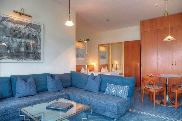 SEETELHOTEL Ostseeresidenz Bansin - Wohnbsp. 2 Raum FeWo Landseite (Zimmercodierung OBL)