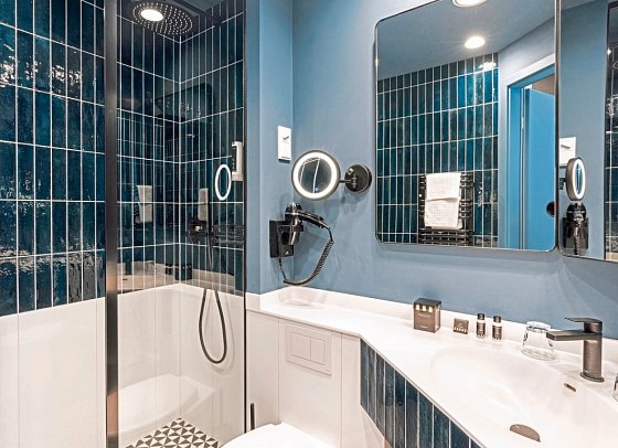 SEETELHOTEL Pommerscher Hof - Wohnbeispiel Bad (Zimmercodierungen DB1 & DB2)