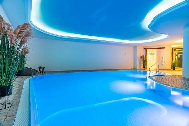 SEETELHOTEL Ostseehotel Ahlbeck mit Villa Strandschloss - Innenpool