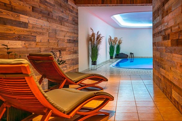 SEETELHOTEL Ostseehotel Ahlbeck mit Villa Strandschloss - Innenpool mit Ruhebereich