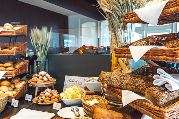 SEETELHOTEL Ostseehotel Ahlbeck mit Villa Strandschloss - Beispiel Frühstücksbuffet