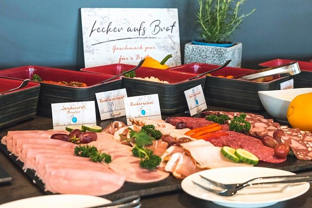 SEETELHOTEL Ostseehotel Ahlbeck mit Villa Strandschloss - Beispiel Frühstücksbuffet