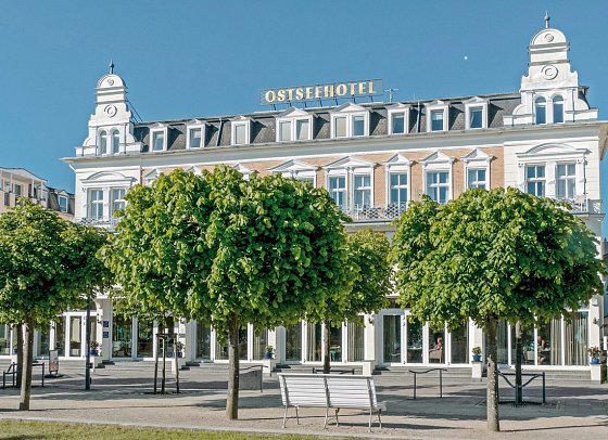 SEETELHOTEL Ostseehotel Ahlbeck mit Villa Strandschloss