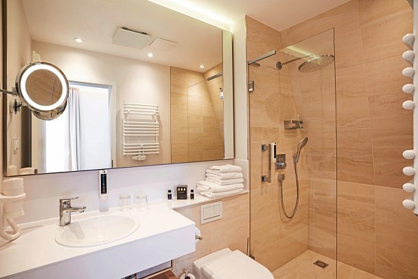 SEETELHOTEL Ostseehotel Ahlbeck mit Villa Strandschloss - Wohnbeispiel Doppelzimmer Strandläufer (Zimmercodierung DB2)