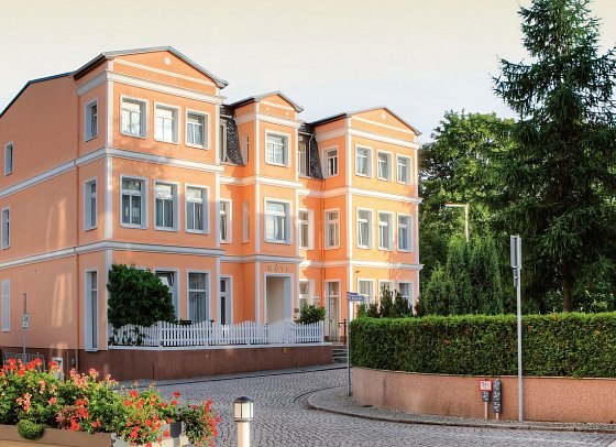 SEETELHOTEL Ostseehotel Ahlbeck mit Villa Strandschloss