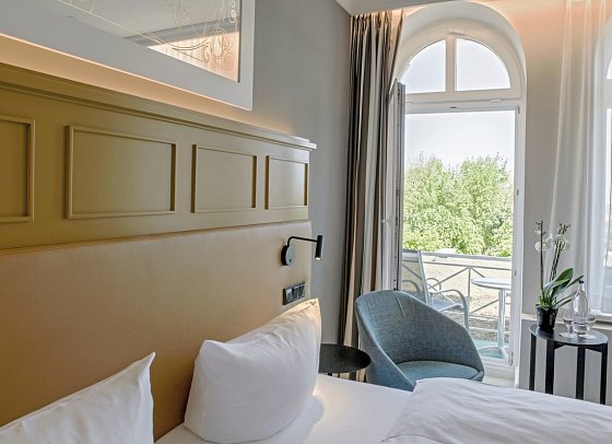 SEETELHOTEL Ostseehotel Ahlbeck mit Villa Strandschloss - Wohnbeispiel Doppelzimmer Meerseite Seebrücke (Zimmercodierung D1C)