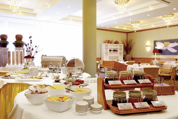 Vienna House by Wyndham Baltic Stralsund - Buffet